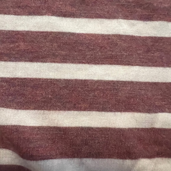 American Eagle Soft & Sexy Long Sleeve V Neck Tee - Picture 3 of 3